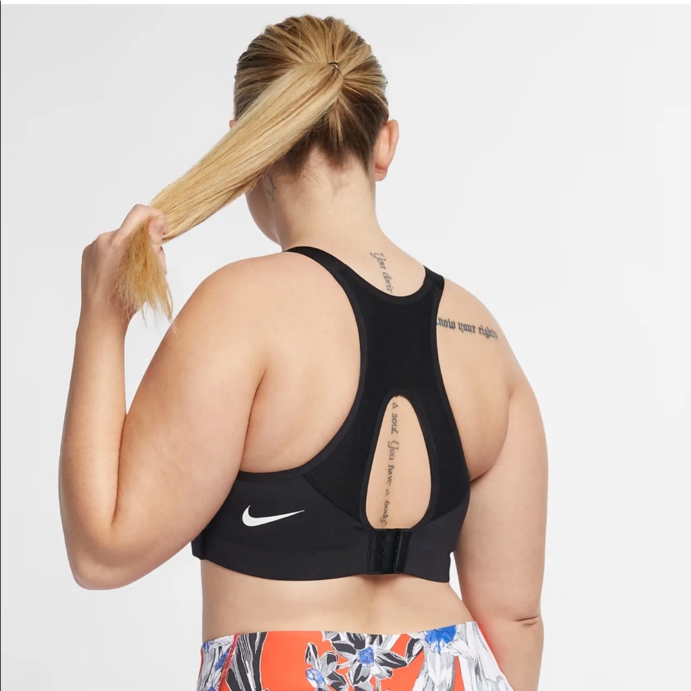 Nike high support sports bra